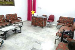 Dr Heena Bhandari Indore Eye Centre in Indore