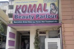 Komal Beauty Parlour in Indore